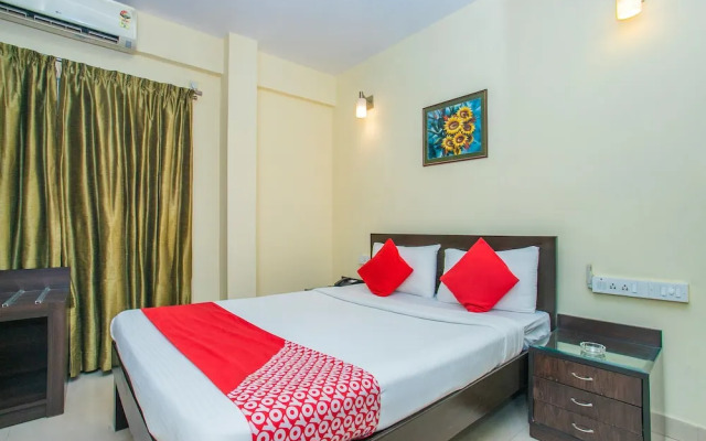 OYO 18923 Mel's Regency