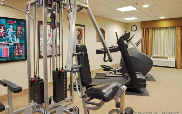 Holiday Inn Express & Suites Center by IHG