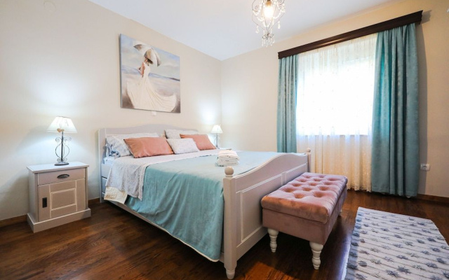 Villa Marigold
