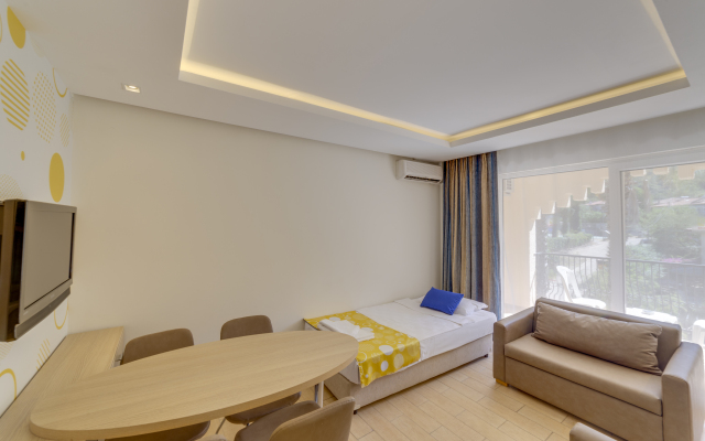 Voxx Resort
