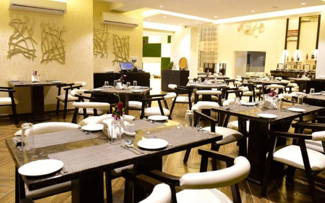 The Flora Grand