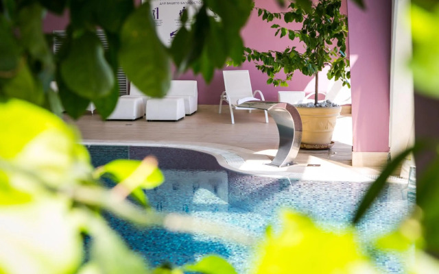 Yes Hotel Touring & SPA