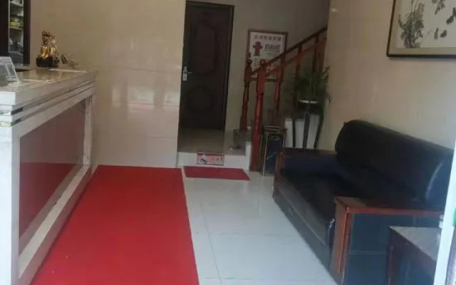 Yinghu Business Hotel