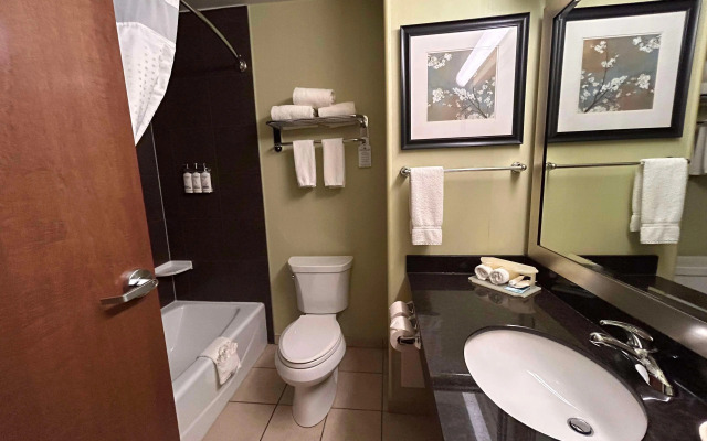 Hotel Dawson Creek, SureStay Collection by Best Western