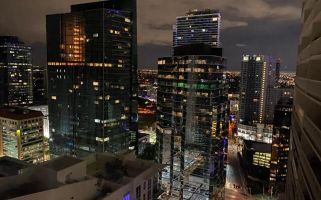 Modern Brickell Condo With Ocean City Views