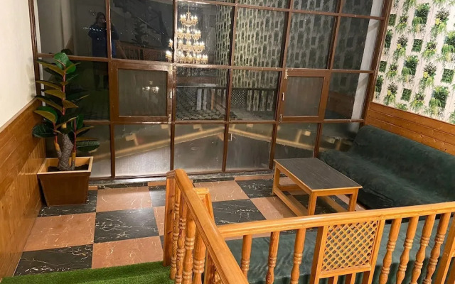 Kashmir Holiday Resort