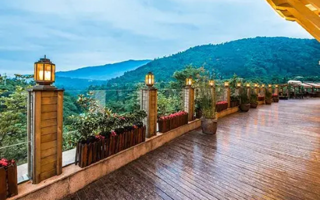 Qiliping Hot Spring Hotel