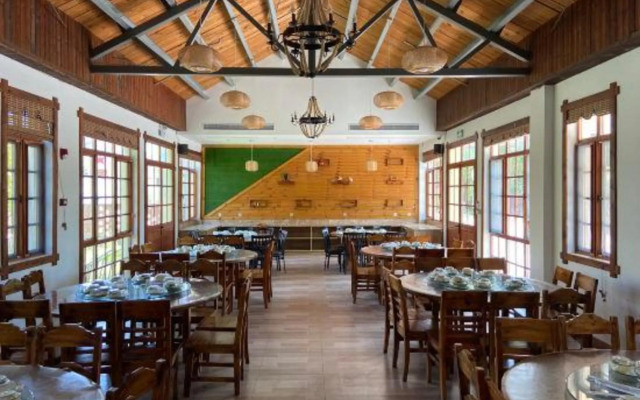 Qianwei 1966 Hotel