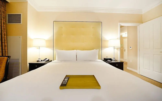 Abz Mgm Signature 1 Bedroom Balcony Suites