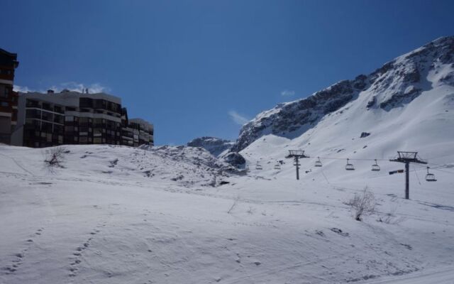 Rond Point des Pistes 30160