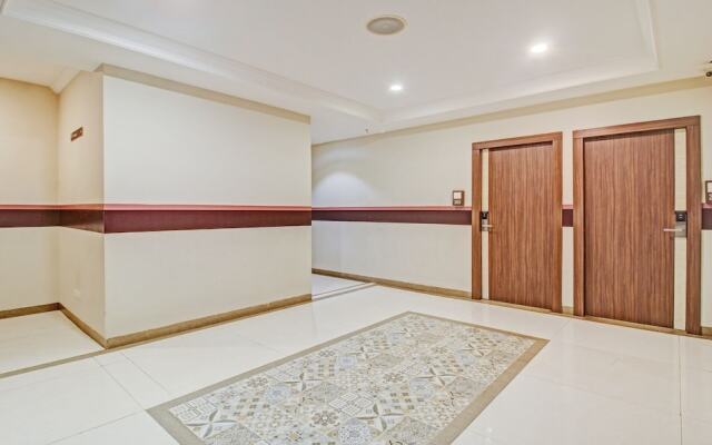 Fabhotel Arastu Plaza