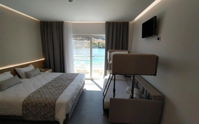 Minoa Hotel