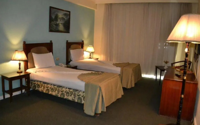Trio Hotel Kaoud Sporting