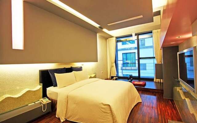 Gold Sandy Beach Hotel