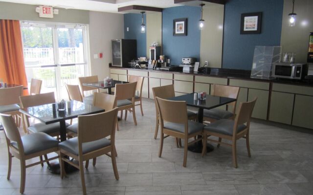 Best Western Waldo Inn and Suites