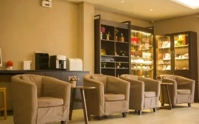 Homeinn Hotel (Tancheng Tandong Road Commercial Plaza)