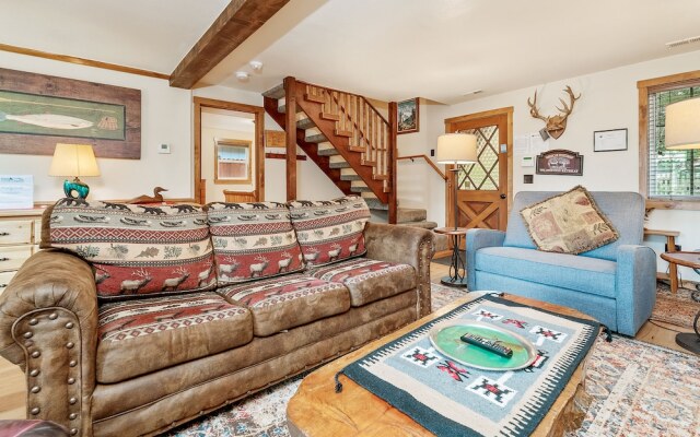 Mallard Landing Lakefront