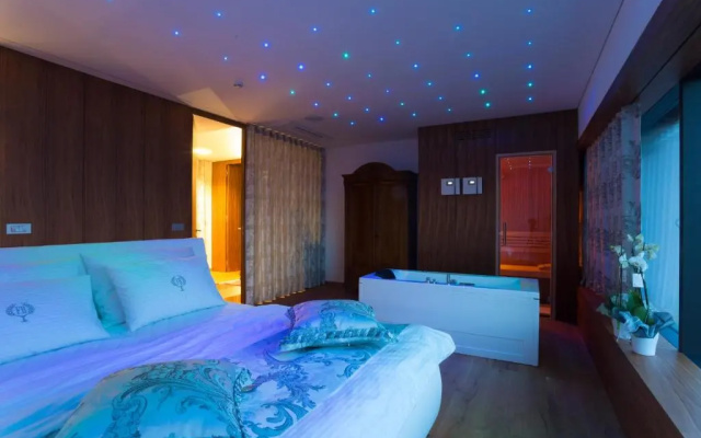 Luxury Villa Eva Pool Whirlpool & Sauna