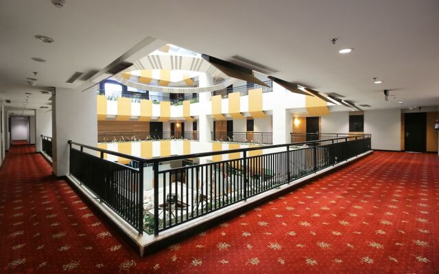 Airy Premier Sei Pangeran Jendral Sudirman 153 Palembang