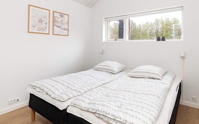 10 Person Holiday Home in Jerup