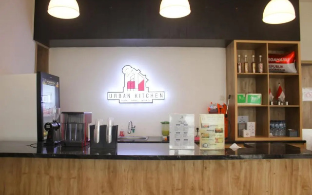 Urban Express HomTel Serpong