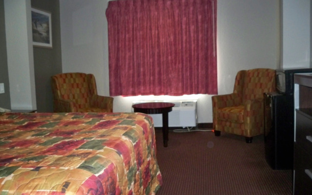 Scottish Inn & Suites