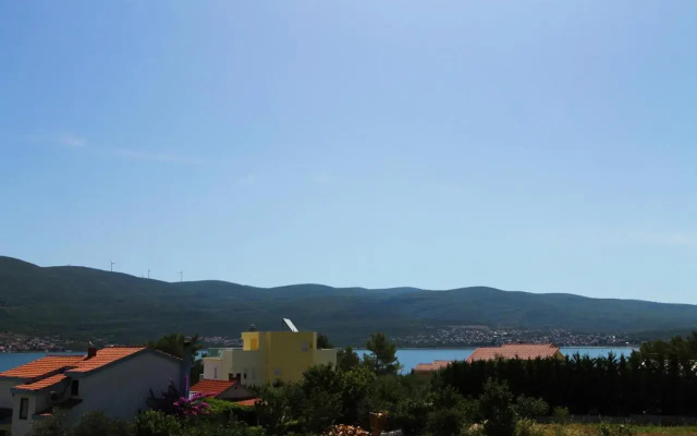 Apartment Nika-2 by Interhome