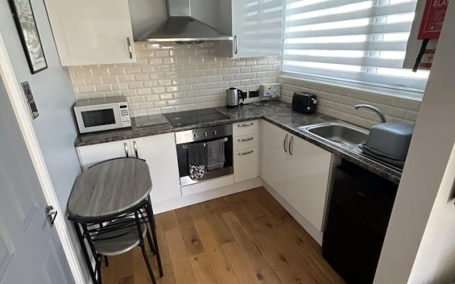 Modern One Bedroom Chalet With Central Heating
