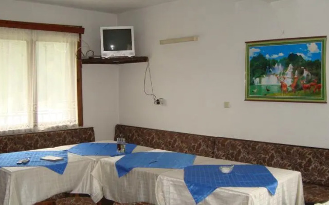 Kuma Lissa Guest House