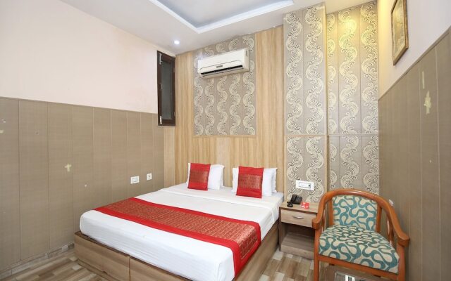 OYO 3025 Hotel Amaze