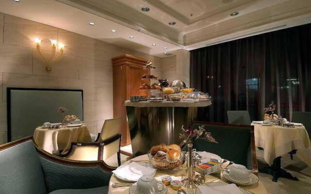 Stendhal and Luxury Suite Annex