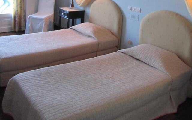 Levant Hotel