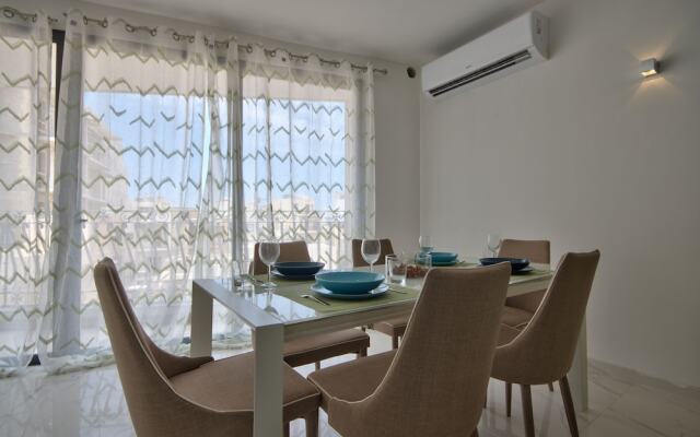 First Class Apartments Calleja by G&G