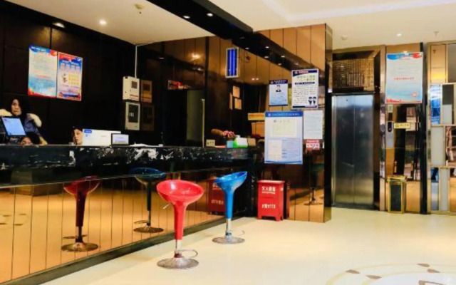 Qingcheng Jushang Yite Hotel (Peace Park Subway Station)