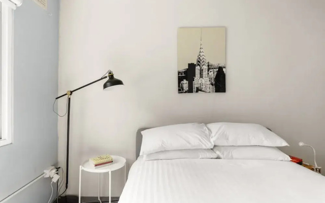 Cosy Sydenham 1-bed by Inner-west's Attractions