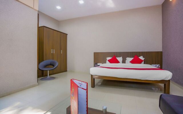 Oyo Flagship 24429 Oriental Rooms And Banquet