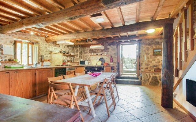 Comfortable and Cozy Country House in a Charming Setting