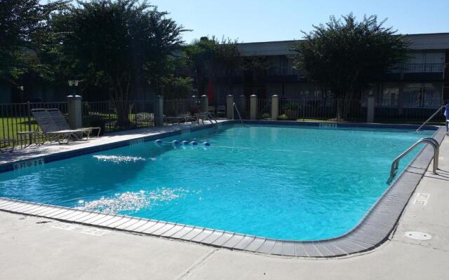 Ramada Conference Center New Iberia