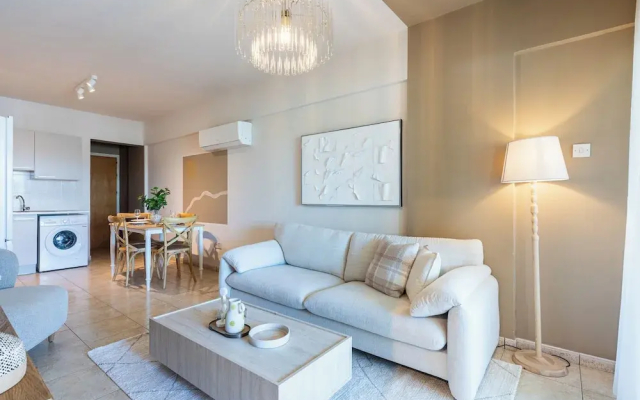 Calina - 3-BR Apt & Pool in Mackenzie