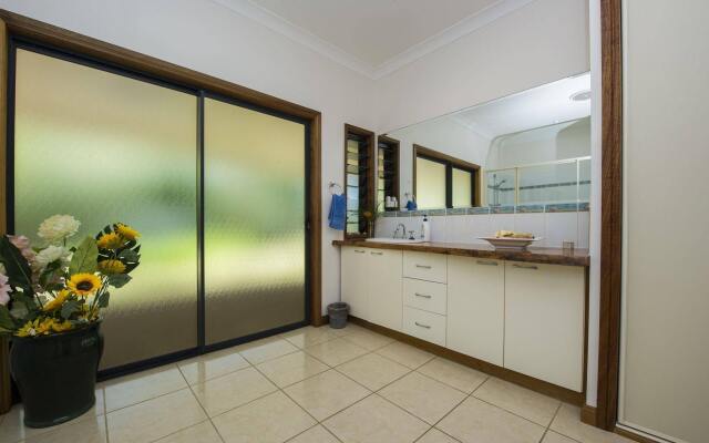 Magnetic Island Bed And Breakfast