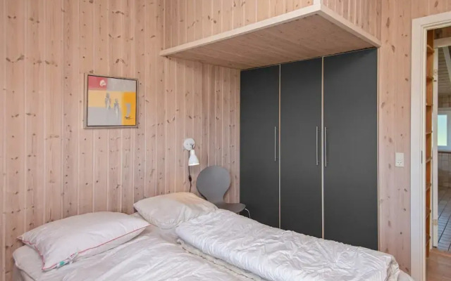 6 Person Holiday Home in Tarm