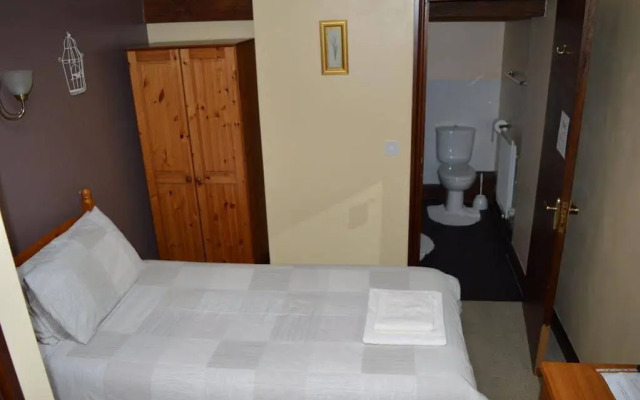 Hopley House Bed & Breakfast