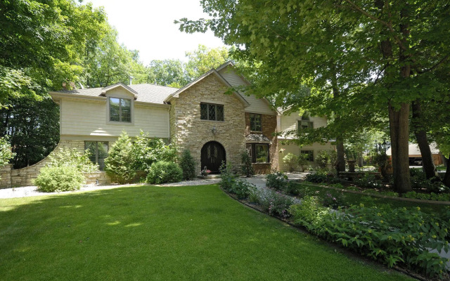 The Roost Bed and Breakfast