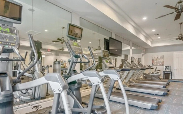 Landing Modern Apartment With Amazing Amenities Id5223