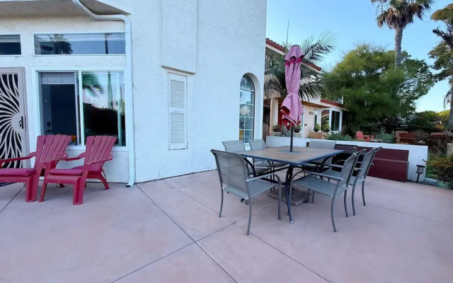 Panoramic View Bayfront Gem 3BR