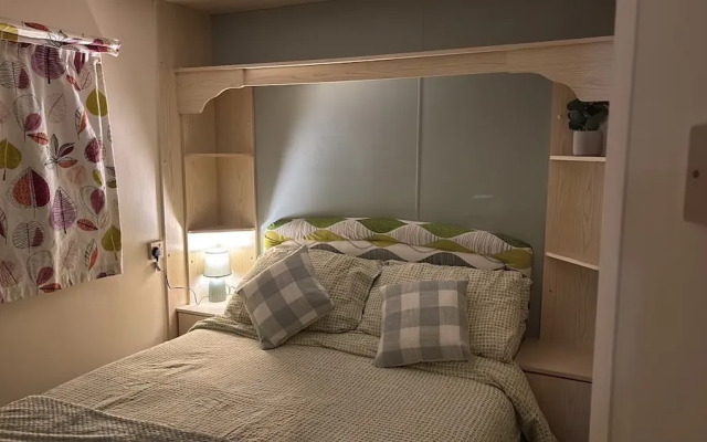 NorthField Holiday Park (31874695)