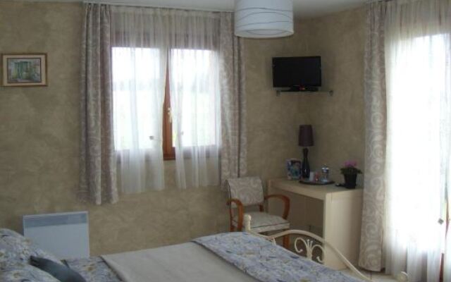 Chambres dhôtes CLAUDEL Marie-Noelle