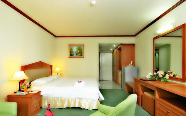 Pinehurst Golf Club & Hotel