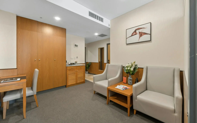 YEHS Hotel Sydney QVB