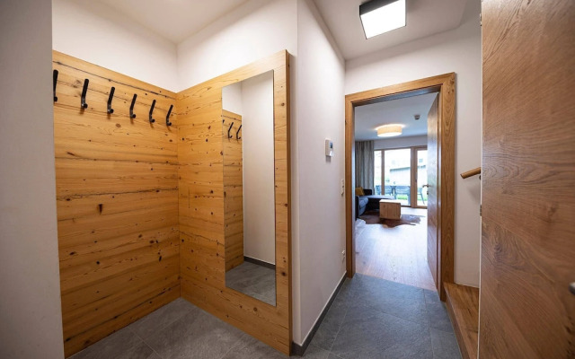 Lakeside-Luxury Apartments